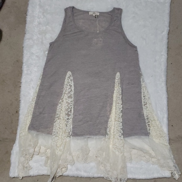 Lace Slit Tank Top - Picture 5 of 8